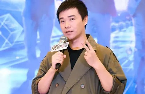 陈思诚获奖感言示爱佟丽娅，佟丽娅表情成谜，两人关系耐人寻味，啥情况？