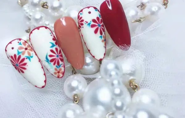 我是男生,想当一名美甲师前景如何?