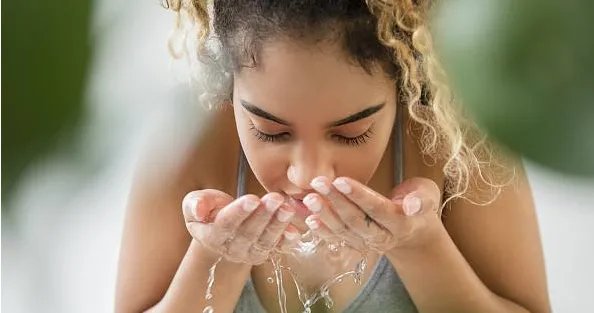 美容店洗脸对皮肤好不好