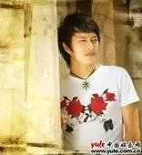 星光大道总冠军刘赛唱的想你，和她一起唱的男歌手是谁？