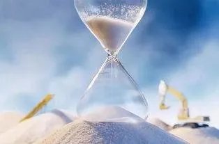 池子是因为什么原因与笑果文化解约的呢？