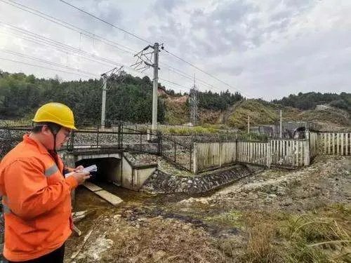 中国气象局连发三个预警，如何做好提前防范的准备？