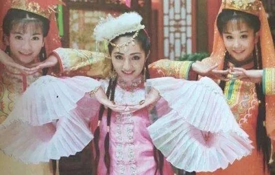 海陆和麦迪娜一起参加节目场面有点尴尬，麦迪娜为什么哭了呢？