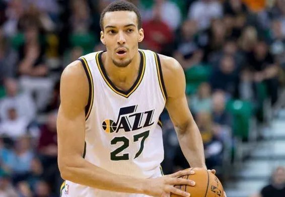 戈贝尔是哪个队的