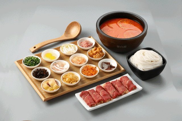 餐饮进入巨头+红海时代，如何完成餐饮创新？