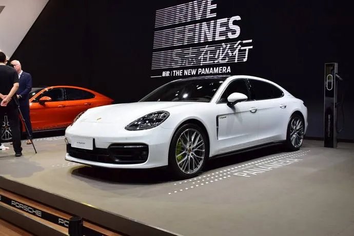 新旗云1.5哪年出品的(起亚于2021年初以新徽标重新推出品牌)