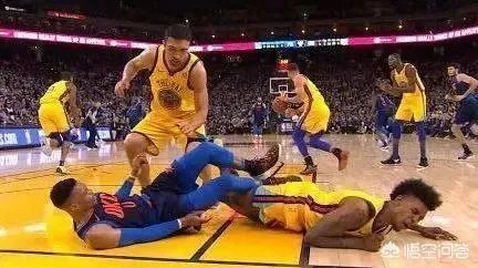 网爆勇士队格林与骑士队汤普森在夜店发生冲突,杜兰特和詹姆斯上去劝架,你怎么看?