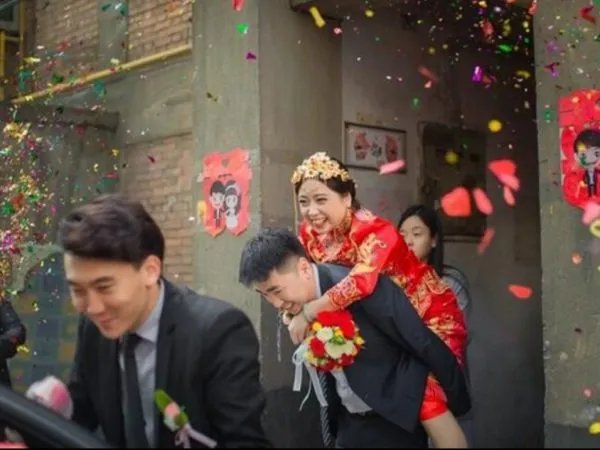 成都小伙接亲要先打麻将,你还知道哪些奇葩的接亲规定?