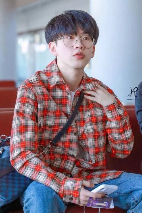 费启鸣方辟谣，你知道是为什么事情辟谣吗？