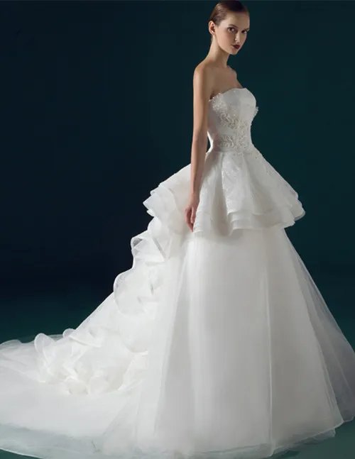 冬季婚纱礼服注意事项 冬天穿婚纱有哪些小技巧