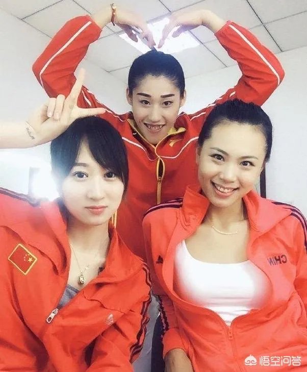 女排姑娘乔婷因臀部纹身爆红网络，你怎么看？