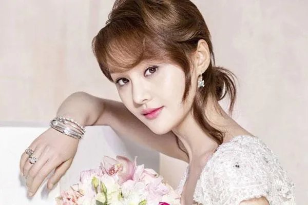 剧组工作人员爆郑爽压榨预算，4800万合同怎么变上亿的？是否合法？