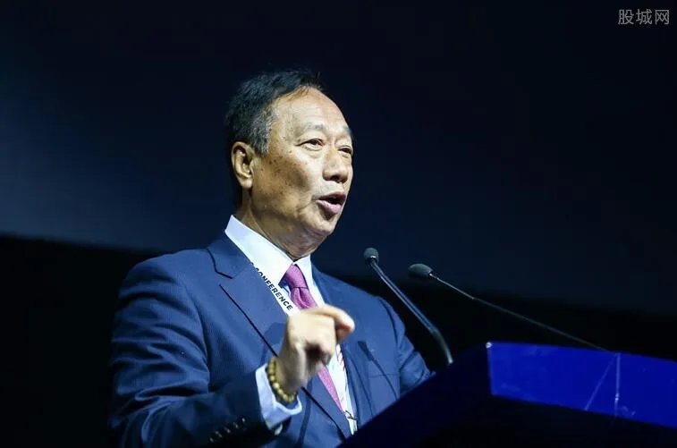 郭台铭有几任老婆 郭台铭和林志玲什么关系？