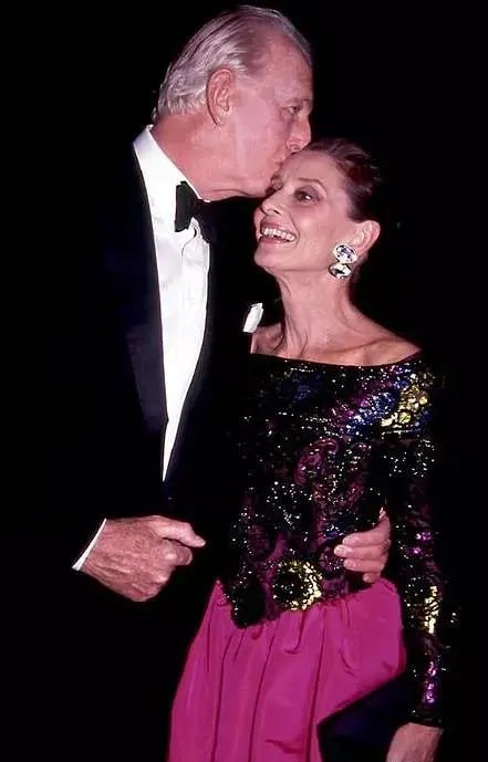 纪梵希为什么一生未娶：纪梵希为什么不娶赫本（图）