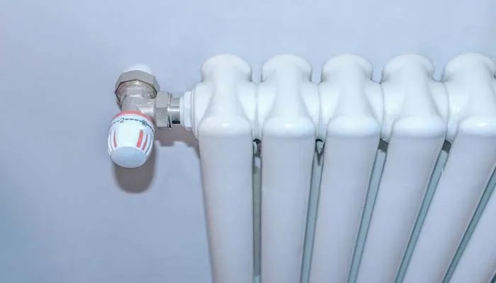 地面返潮现象如何解决 地面返潮是什么原因引起的