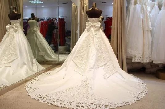 婚纱礼服租赁大概多少钱 为什么租婚纱比买贵