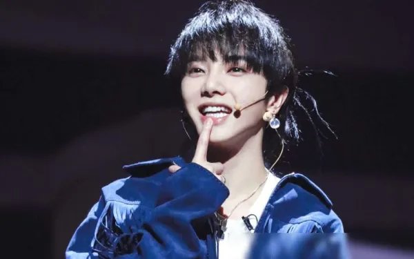 华晨宇辟谣植发整容，拒不接受爆料者道歉，其人设是否会崩塌？