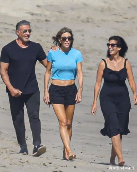 史泰龙妻子拯救了家庭基因,女儿们身材高挑颜值高,你觉得呢?