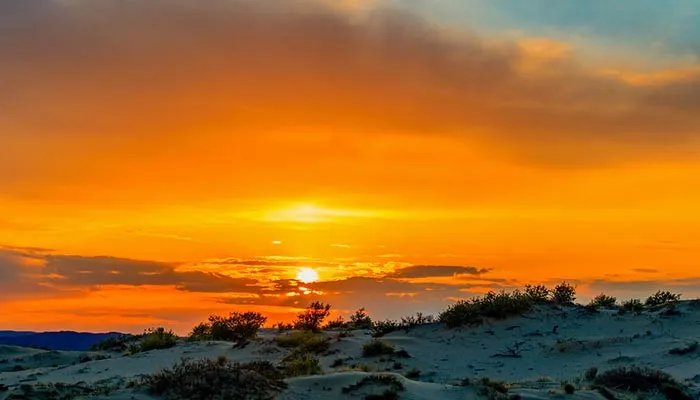 忆秦娥娄山关赏析