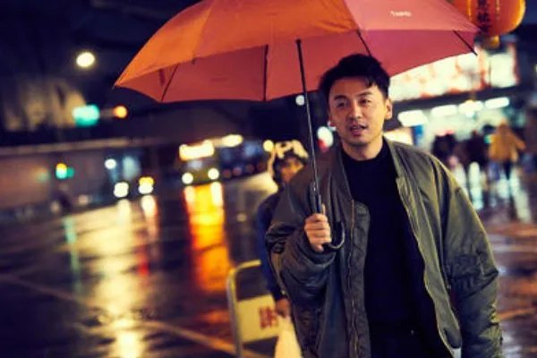 雷佳音是女团的真爱粉，他是如何表现出来的？