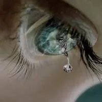 要QQ头像女生唯美伤感的!!!