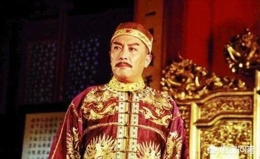 乾隆帝皇子众多，晚年为什么没有出现皇子夺嫡的情况？