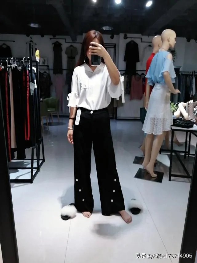 大家能否推荐下适合职场女性的服装品牌？穿上走路带风那种？