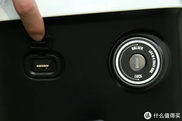 评测 篇一：新国标电动自行车实测，实力选手小牛电动US