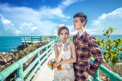 三亚旅行婚礼要多少钱  三亚旅行婚礼费用攻略