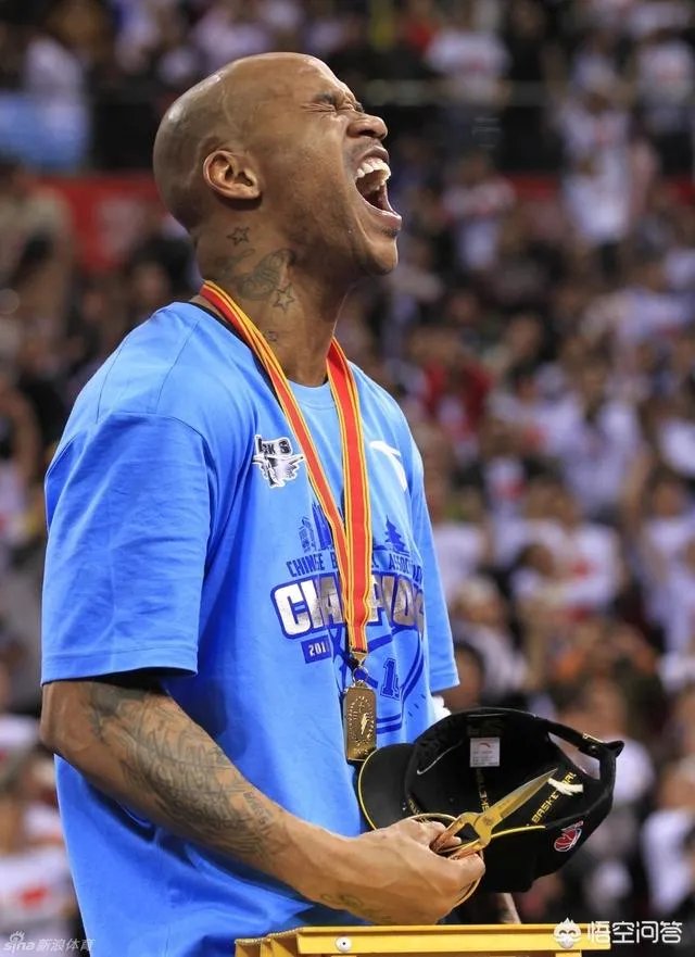 马布里正式退役了,你怎么评价他呢?