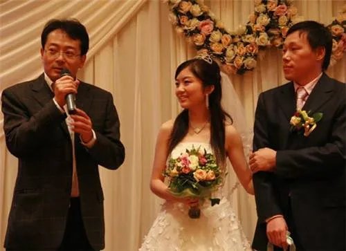 主婚人和证婚人的区别  选证婚人主婚人要注意什么