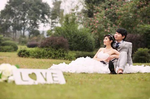 成都婚纱工作室推荐 选婚纱摄影有什么技巧