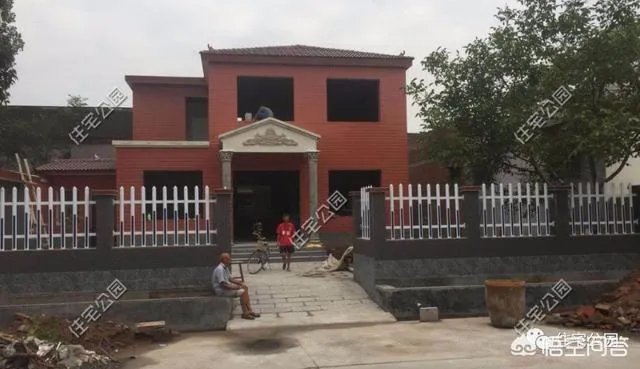 在农村盖占地90平米，二层小楼该怎么设计？