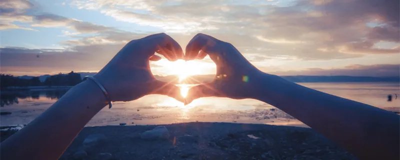 拍拖是什么意思