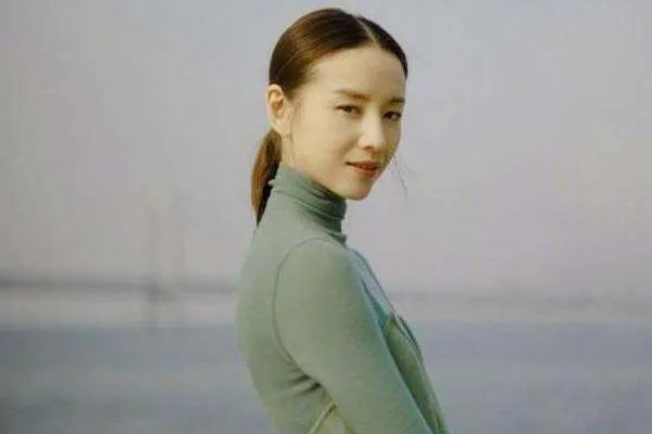 董洁和梁朝伟的关系终于被曝光，潘粤明也被蒙在鼓里，究竟发生了什么