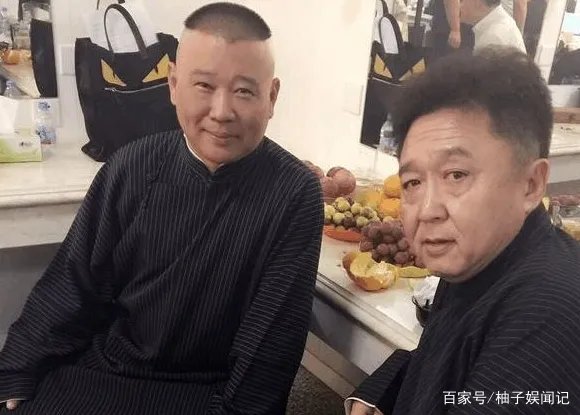 周深为保护嗓子,不吃土豆丝、米饭剪掉两头尖,和郭德纲有啥关系?