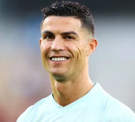 C罗斩获欧洲杯金靴后发声,他说了些什么?