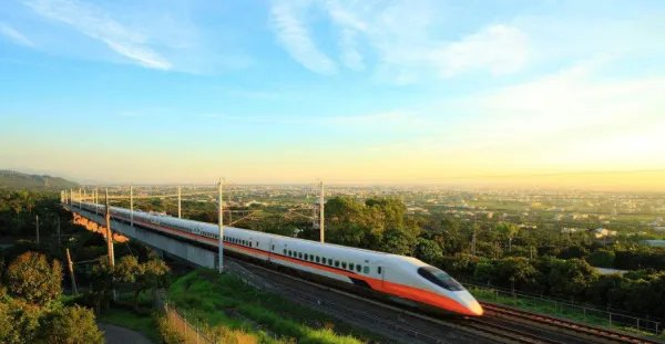 高铁票是早上几点开始放票？