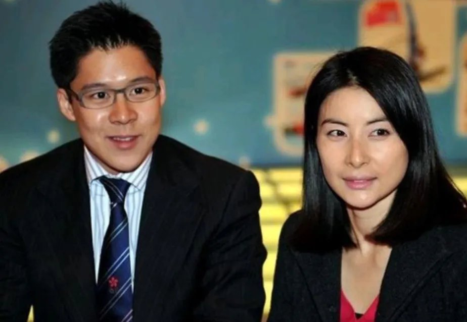 霍启刚跟郭晶晶明明很有钱，为何生活过得很朴素？