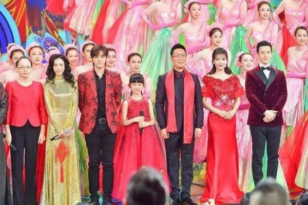 今年央视春晚主持人都有谁