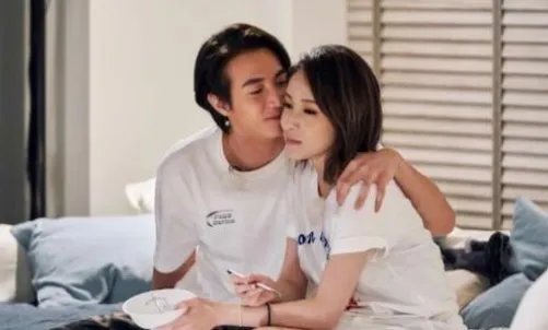 台媒称萧亚轩黄皓被狗咬伤，目前两人状况如何了？