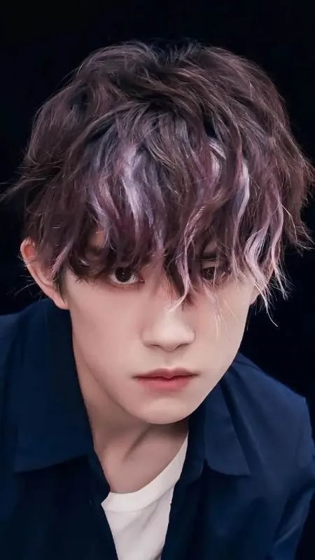 易烊千玺毕业歌上线,自曝大学生活有一个遗憾,与哪些因素有关?