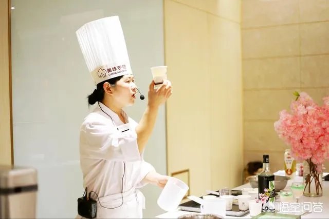 武汉有什么靠谱的学西餐的地方吗？