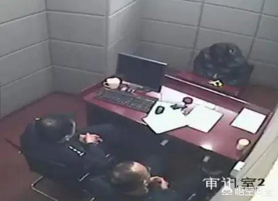 男子“八进宫”在派出所痛哭，老婆每次说同一句话“我们等你回来”，这事你怎么看？