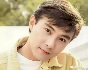 国内外有哪些明星秃头了依然很帅的？