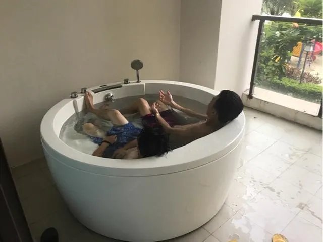 李荣浩《不搭》、《嗯》、《笑忘书》、《有理想》、《李白》、《不将就》，你听过没？