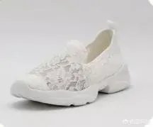 有哪些舒适透气的女鞋品牌？