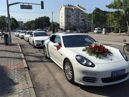 高档婚车出租价格 2017高档婚车租赁价格一览表