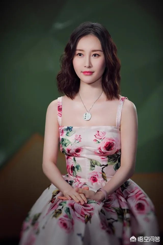 有哪些好看的短发发型？