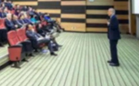 副班长的竞选演讲稿